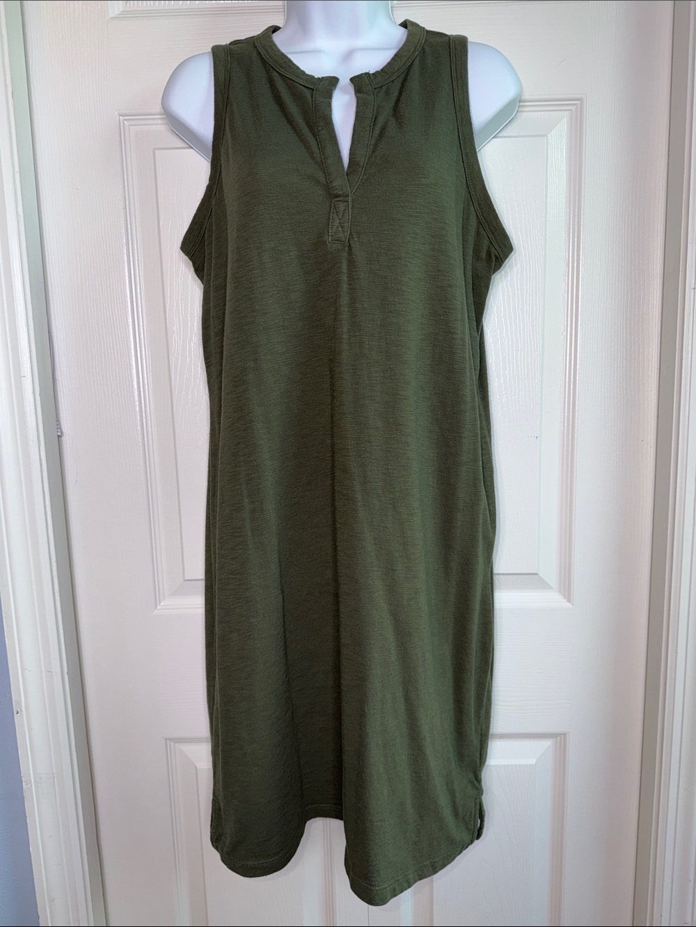 3 for $20 GAP Sleeveless Olive Green Knit Shift Dress Split Neck Side Slits Midi